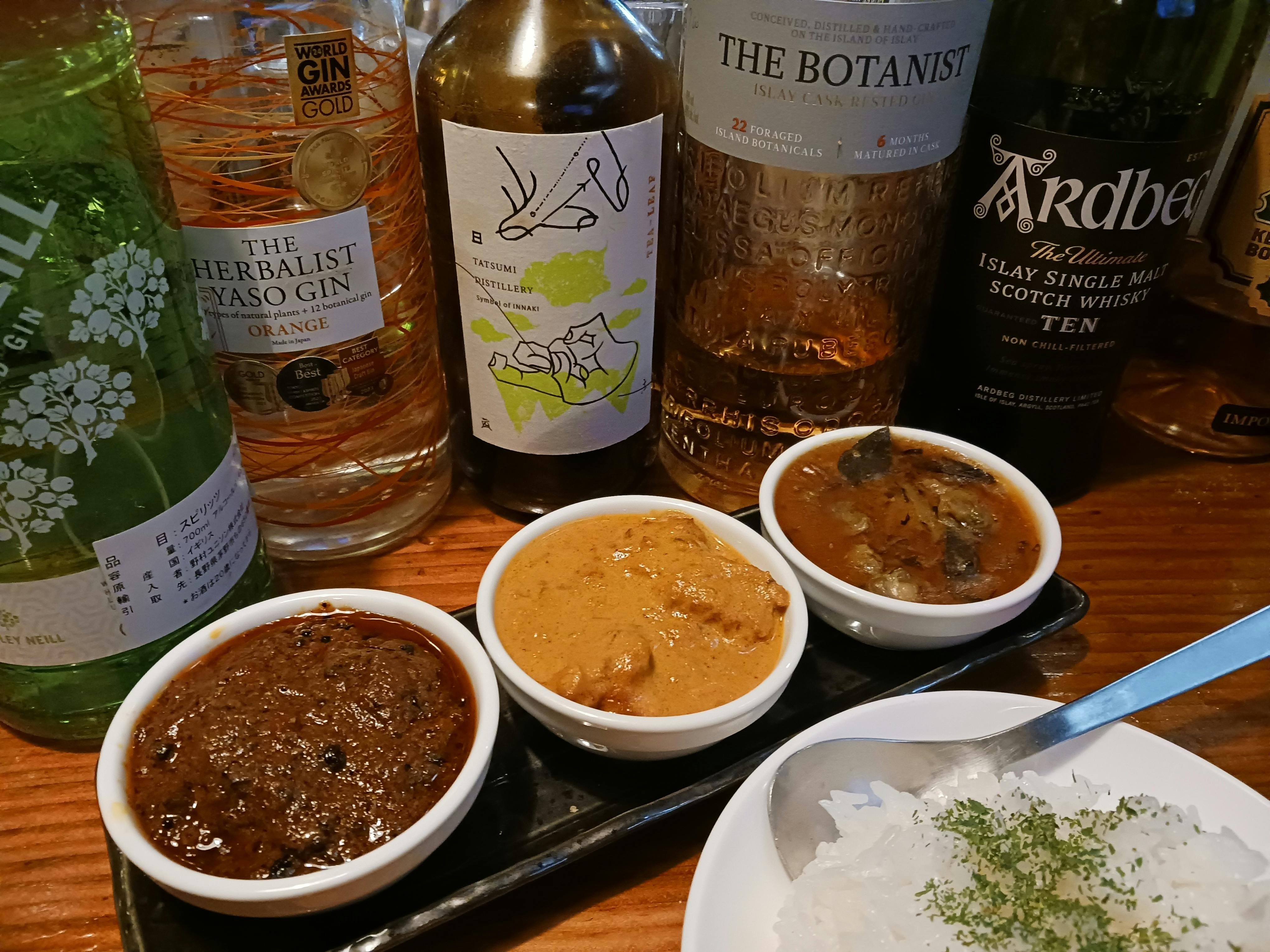 BAR & CAMP 恭山の食事、飲み物